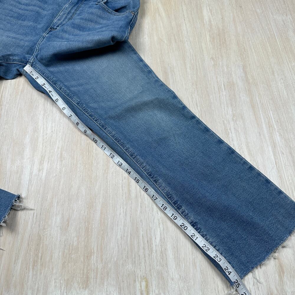 BDG Urban Outfitters High Rise Crop Kick Flare Casual Denim Edgy Grunge Jeans 27 - Picture 8 of 16